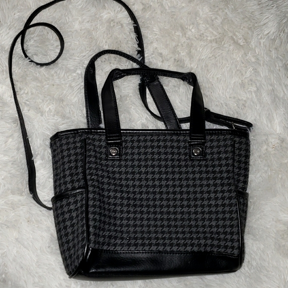 Thirty-one Purse - Picture 1 of 7